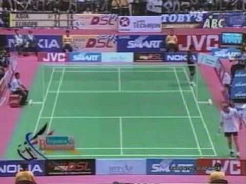 Taufik Hidayat - Backhand Smash