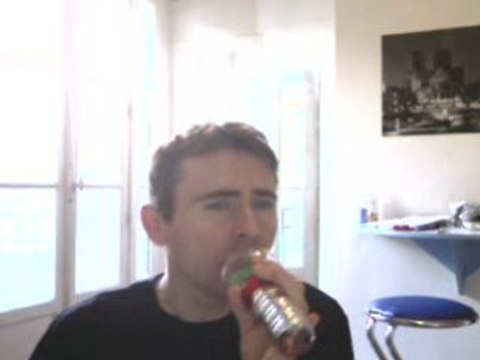 Wiwi égratigne L'important c'est d'aimer