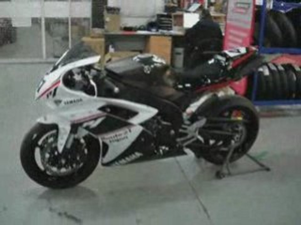 montage poly sur ma r1 2008