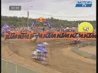 Accident au depart de la course 2 en Motocross