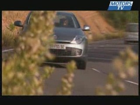 Essai auto RENAULT LAGUNA COUPE