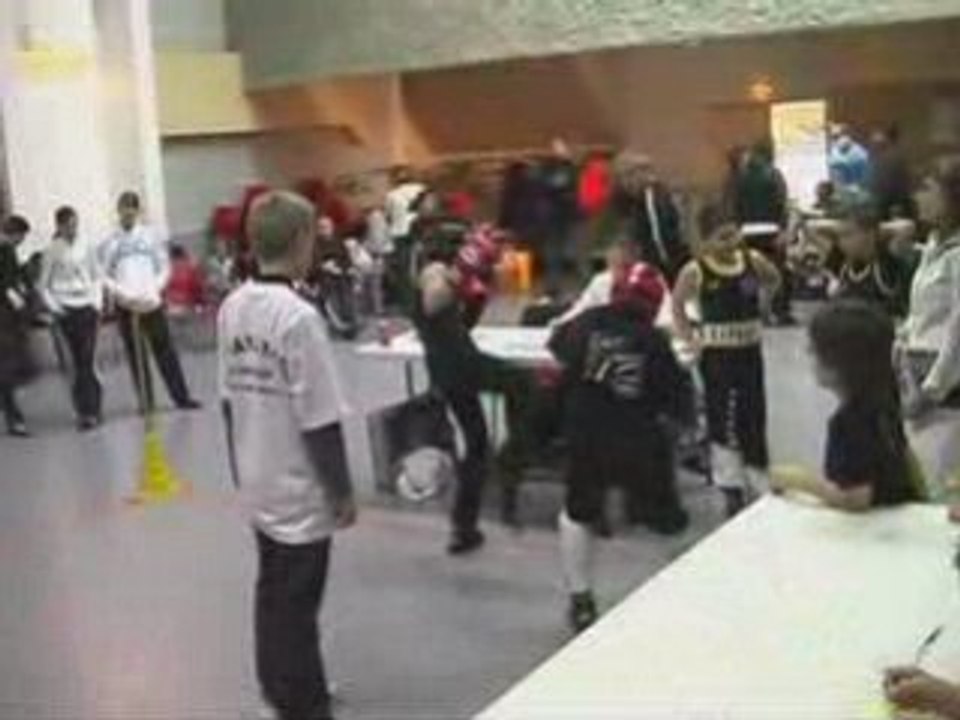 Savate Boxe Française Yann ROS "poussin"  23 NOV 2008