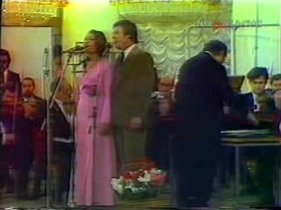 Лев Лещенко