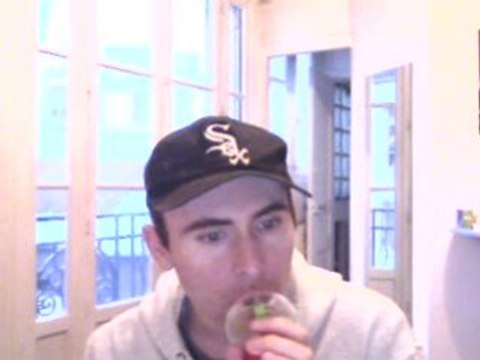 Wiwi égratigne Comme toi de Peter Holm