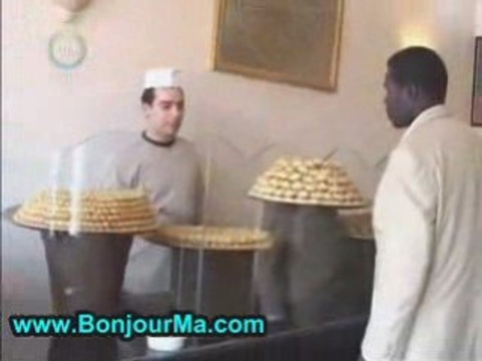 بدو يشتري اوقية حلو بعد ما داق 2 كيلو