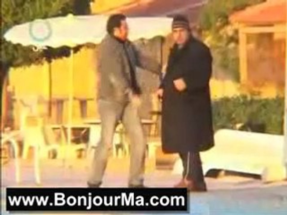 بيعمل حالو بدو يسرق البط - مزحة منا جد