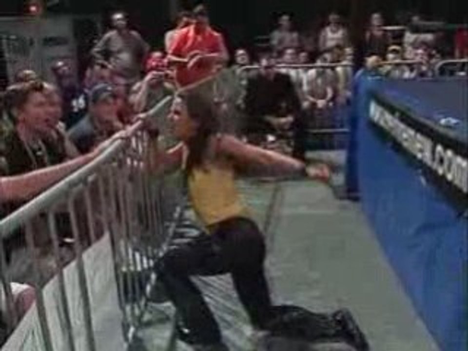 Alexis Laree vs Valentino