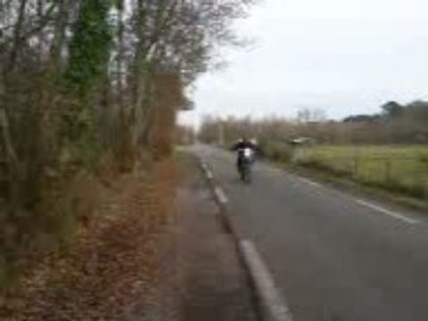 moi en pointe avec ma gilera smt pot yasuni r2