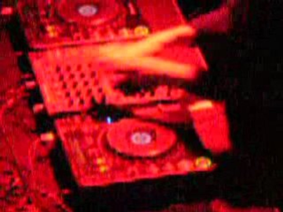 Electro Break Session @ Ninkasi Kafé