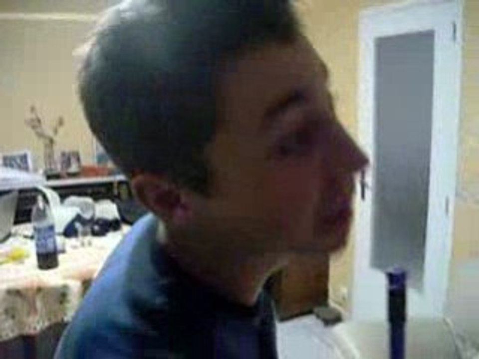 parodie la guerre des voisins!