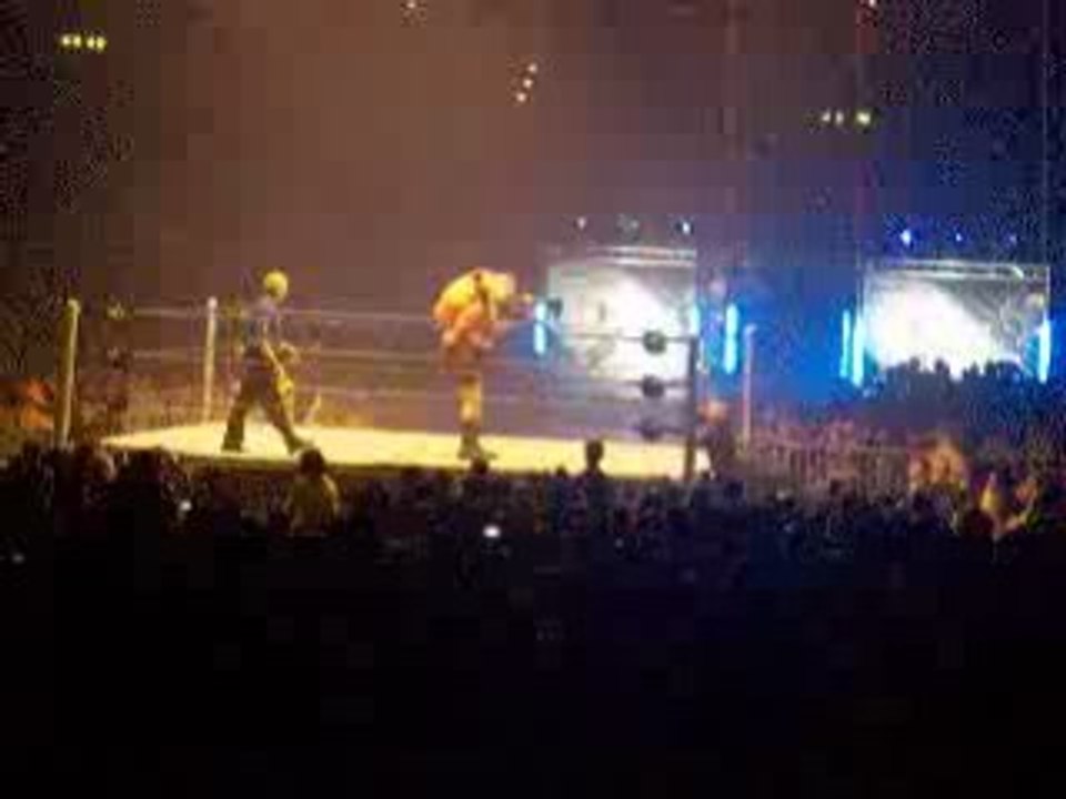 survivor series tour hhh vs big show part5