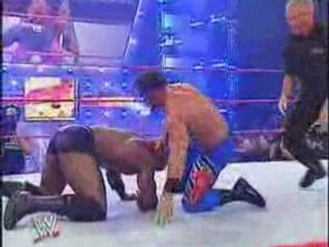 Bobby Lashley vs Chris Benoit