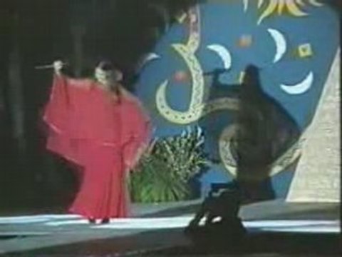 Nuria Fergó en 1997 en una Gala de Nerja TV