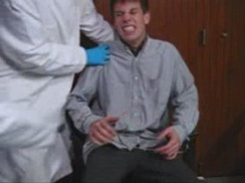 Clip sur ''Auf kurs'' du groupe Oomph!