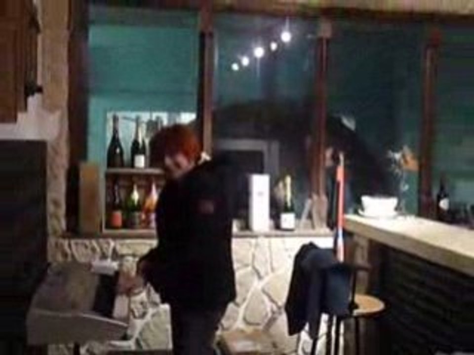 Pause Musicale pour la Chef Champagne Espionnée...