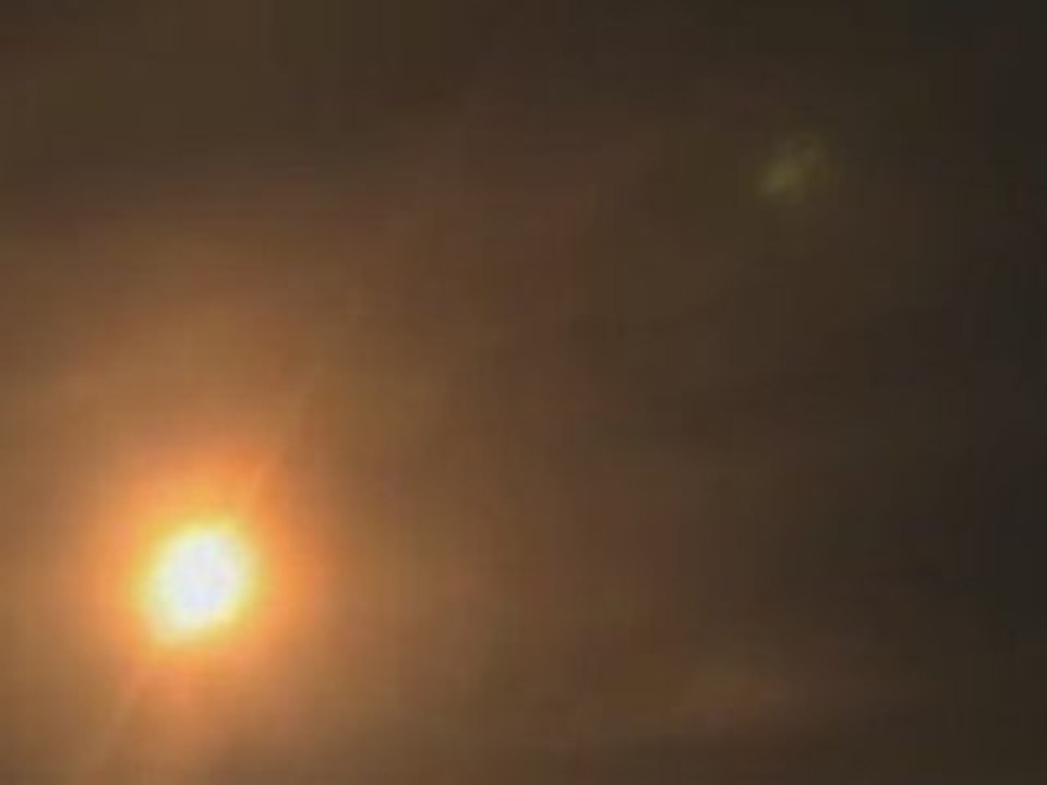 OVNI QUI S'ENVOLE D'UNE BASE SECRETE EN RUSSIE SIBERIE