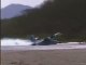 Funny Seaplan landing on a beach Atterissage en vrac