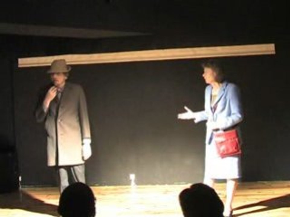 Theatre amateur : Extrait de "Musée haut, musée bas"