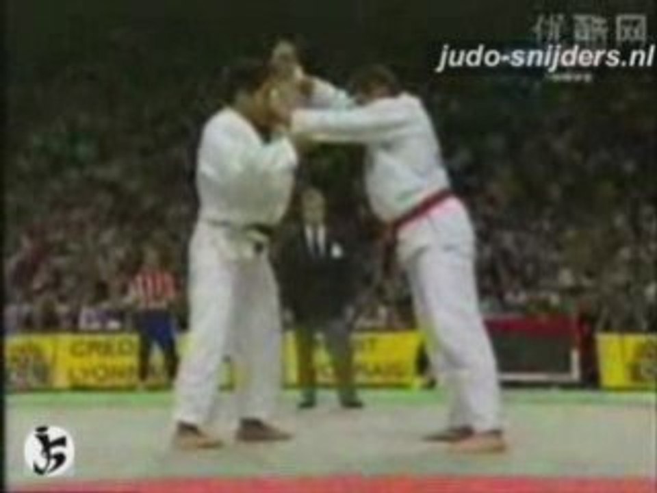 Judo 1997 Paris: Douillet (FRA) - Shinohara (JPN) [+95kg]