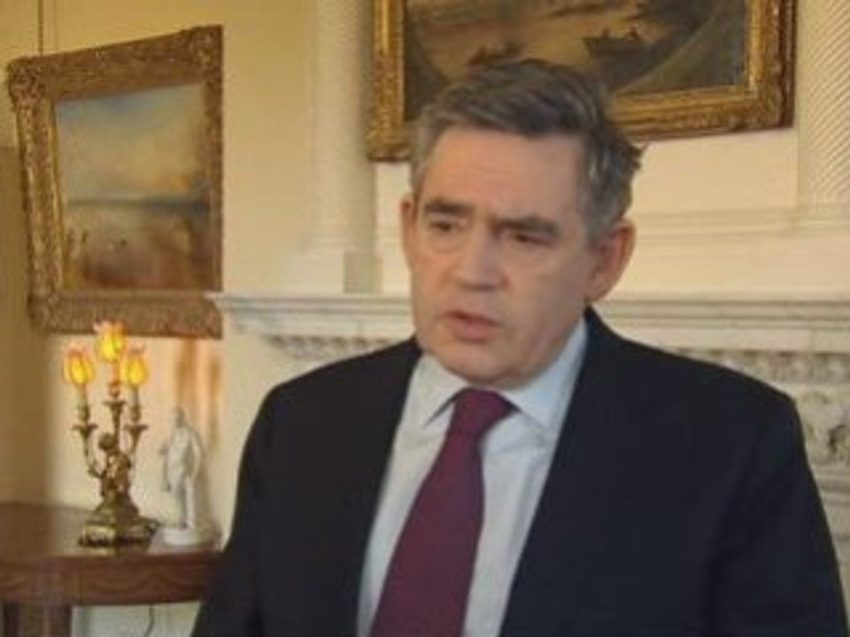 Brown warns Mugabe