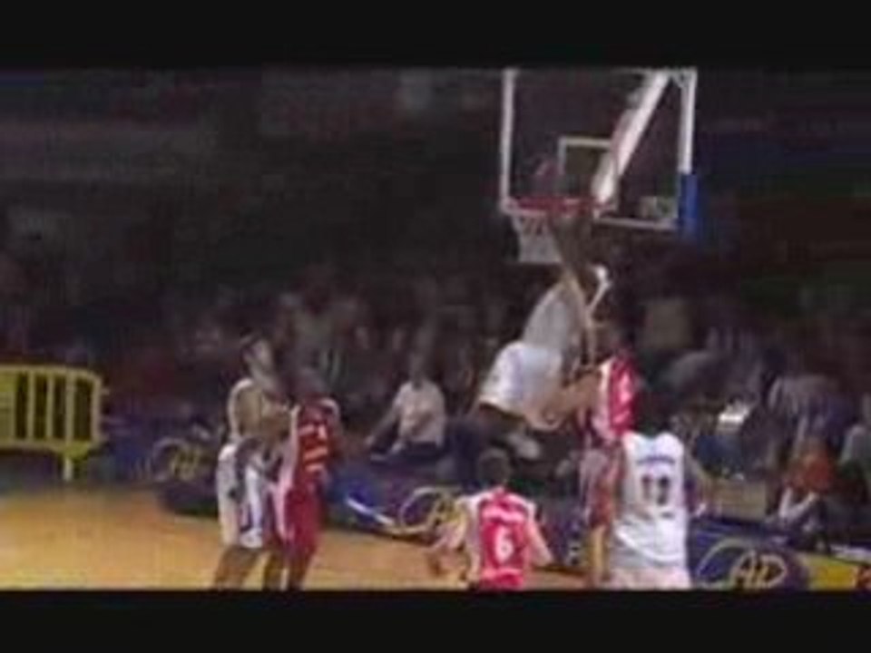 Action, Pro B : Alley-oop de Lamine Kante (2008-2009)
