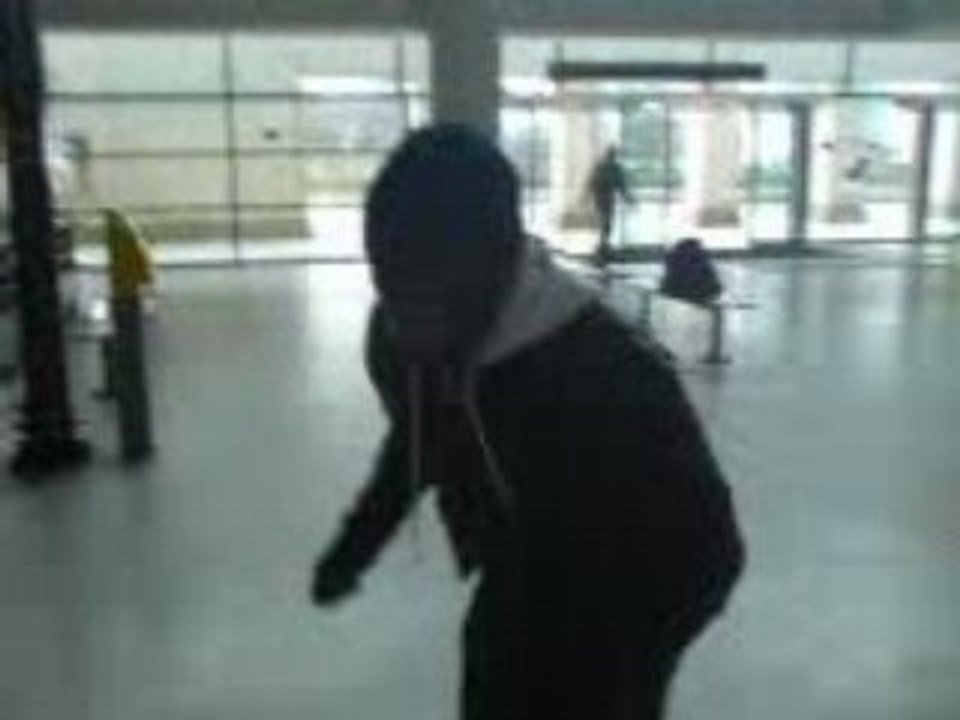 MOV02885