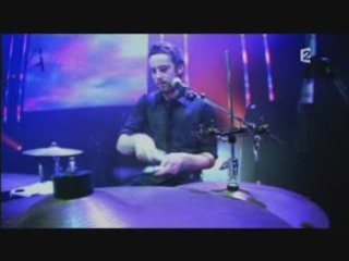 Cocoon chante Chupee à l'Olympia pour le prix Constantin.