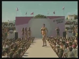 On comprend mieux l'expression "belle de loin mais loin ..."