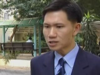 Planes start landing in Thailand after protestors move