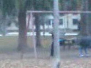 mec de 18ans qui fait de la balancoire la honte