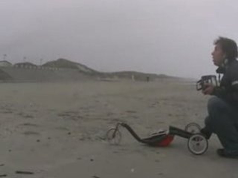 2eme test Buggy (char à cerf-volant) radiocommandé