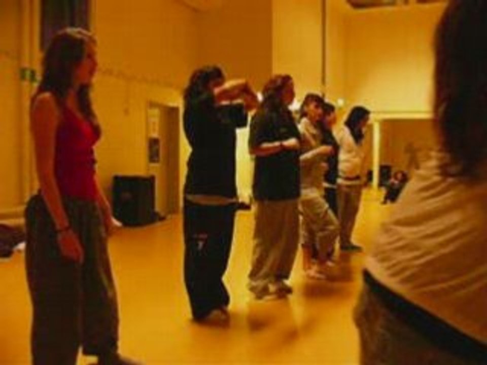 Nerds pila dancers