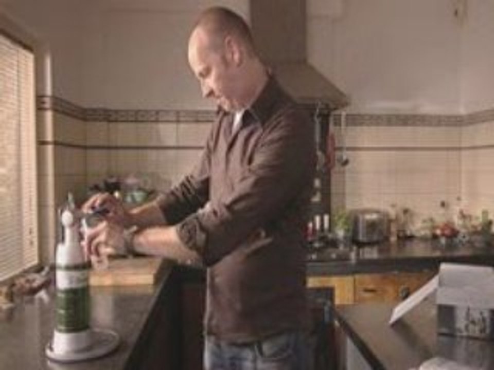Barman Test Grolsch Cheersch Tap