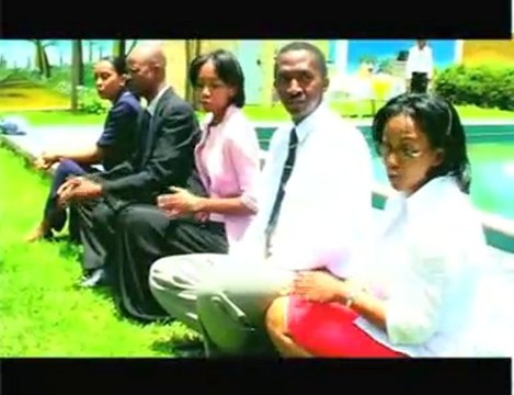 Groupe Laurent Rakotomamonjy - Andriamanitra tsy mandao