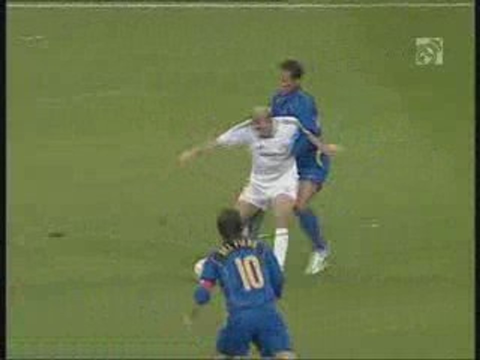 Enorme match Zidane Vs Juventus !!