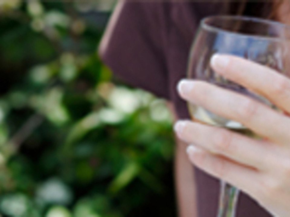 How to drink alcohol while dieting