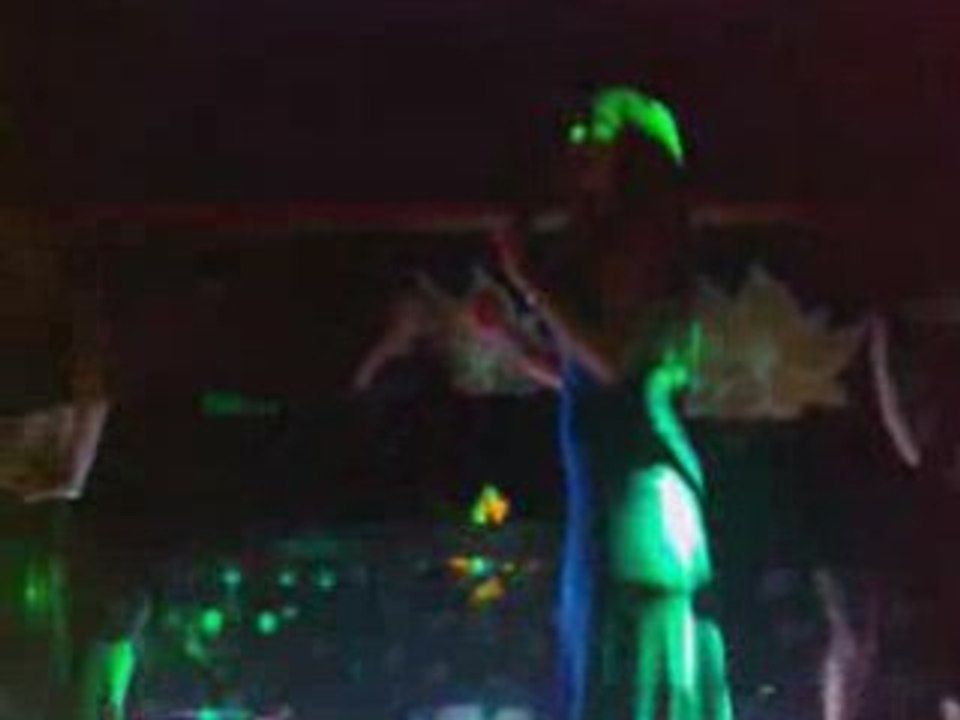 Gloria Useshtane za maj