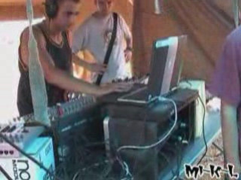 TeKnIvAL Larsac 2003