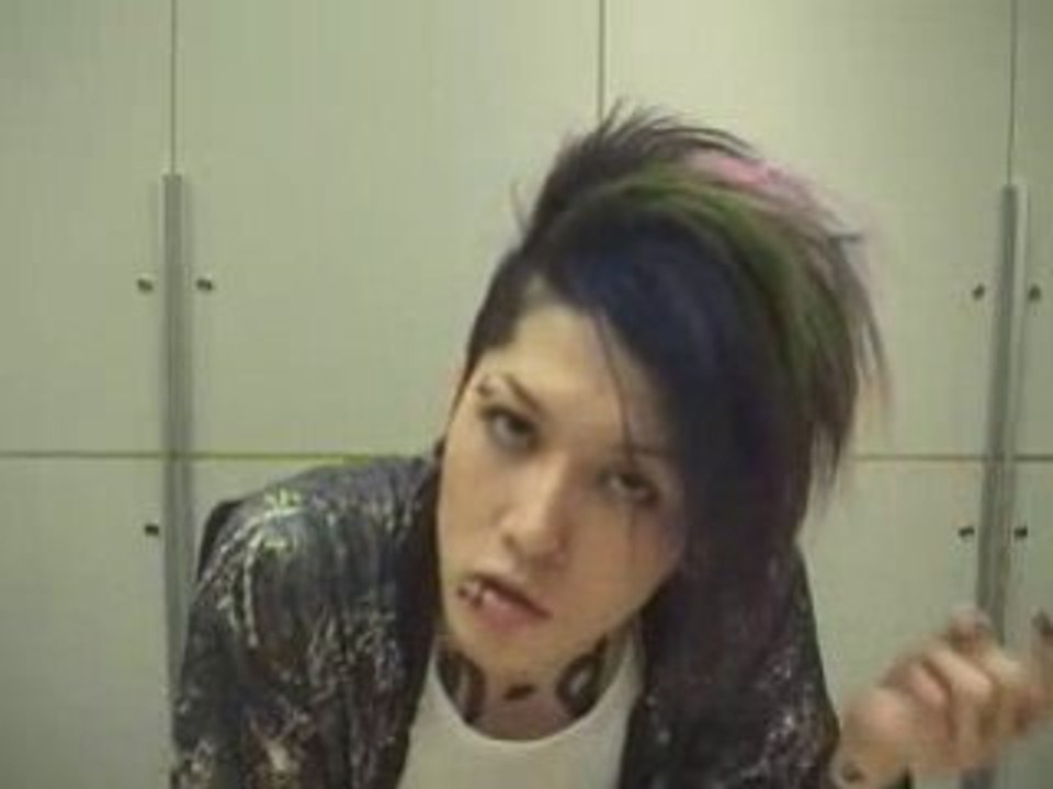 Miyavi - Universal Message 04.18.2005
