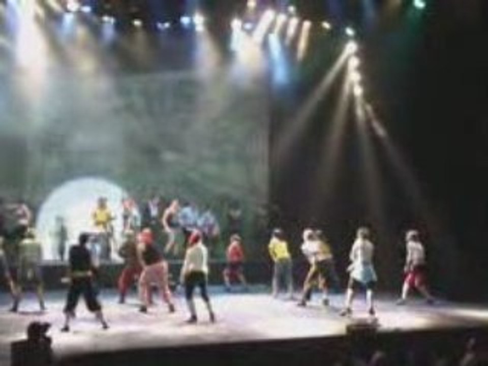 Spectacle 2008 Spirit-Dance au Forum de Liège partie 2