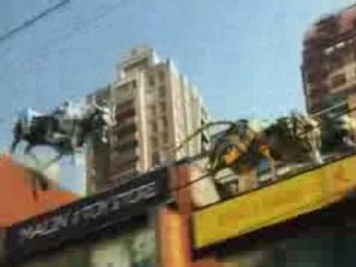 SNICKERS ET LA FETE EST PLUS FOLLE !