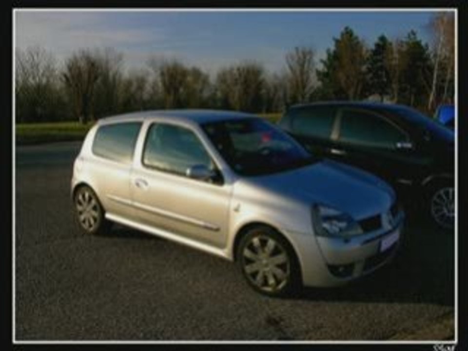 Acceleration Clio RS 2004