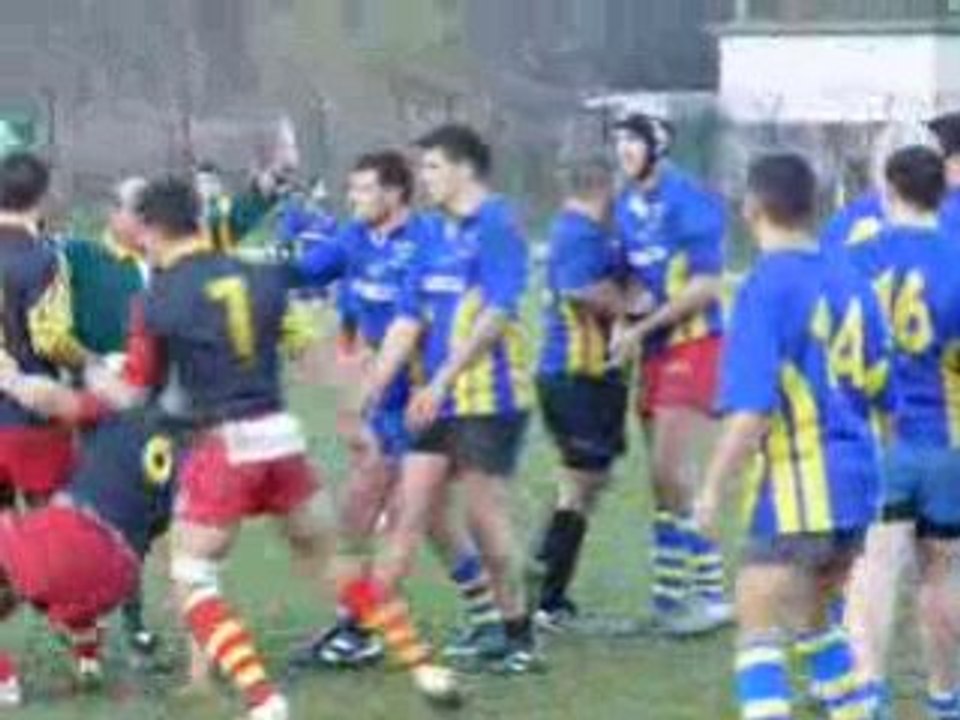 Joris capitaine de l'équipe pour un match de rugby