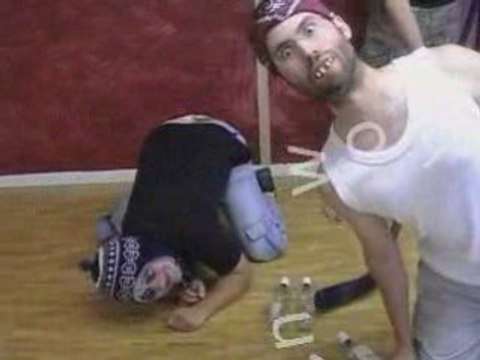 Têtes à claques suédé