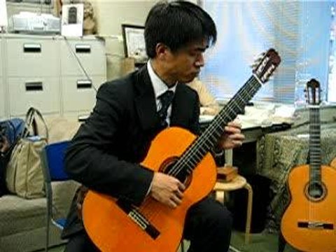 une guitare a 3 millions de yen