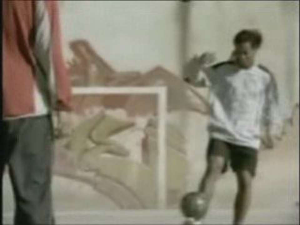 Ronaldinho , thierry henry et zinedine zidane