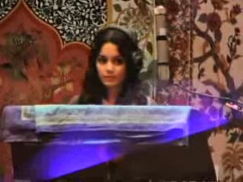 Vanessa Hudgens - In the Studio - Sneakernight