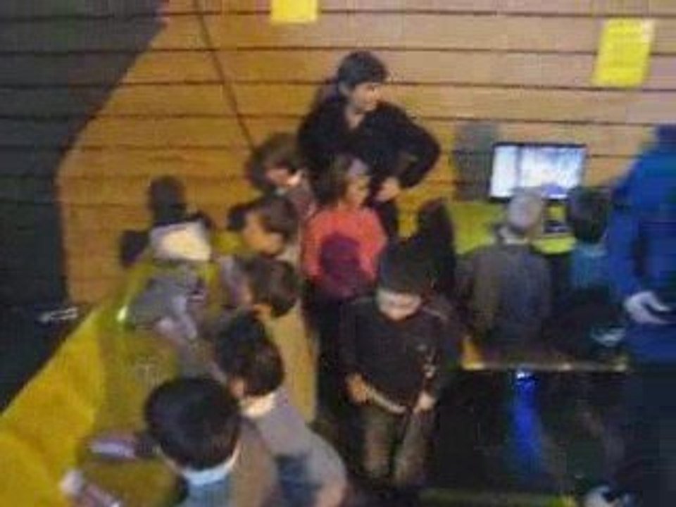 Stand jeux vidéos Téléthon 2008 Orchamps-Vennes