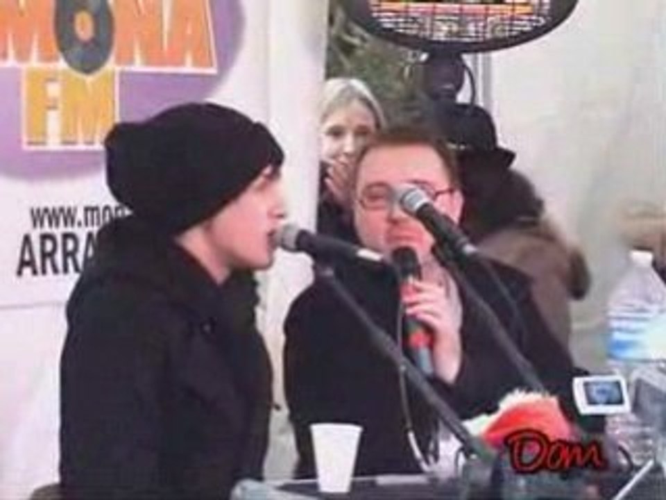 Quentin MOSIMANN Mona FM Marché de NOEL par Dom