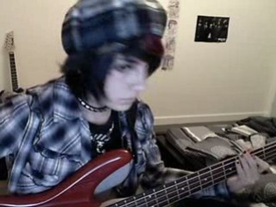 Lynyrd Skynyrd - Sweet Home Alabama Rikku's bass cover